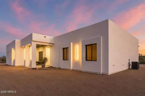 7253 W Avram Pl, Queen Creek, AZ 85142
