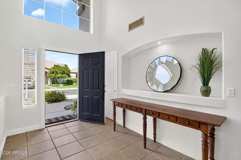 Entry Way - 3955 E Indigo Bay Ct, Gilbert, AZ 85234 photo 2 of 7