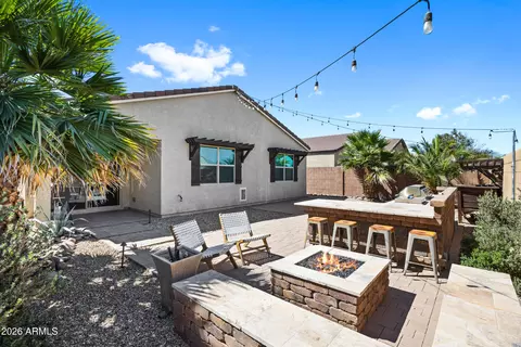 624 W Blue Ridge Dr, San Tan Valley, AZ 85140