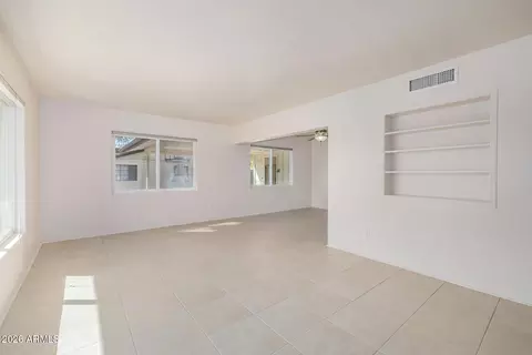 Living - 6740 N 15th St, Phoenix, AZ 85014 photo 2 of 10