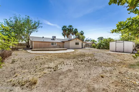 Exterior - 6740 N 15th St, Phoenix, AZ 85014 photo 3 of 9