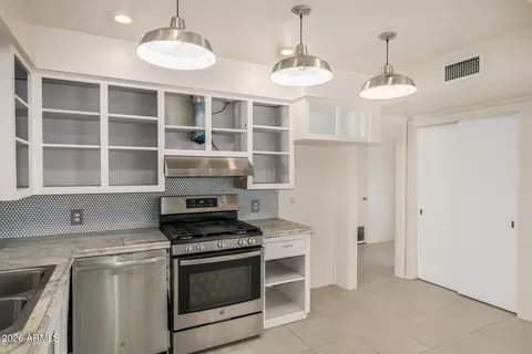 Kitchen - 6740 N 15th St, Phoenix, AZ 85014 photo 2 of 3
