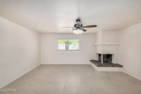 Living - 6740 N 15th St, Phoenix, AZ 85014 photo 6 of 10