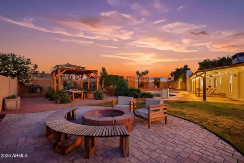 2404 W Pampa Cir W, Mesa, AZ 85202