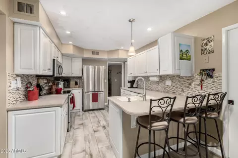Kitchen - 729 S Edgewater Dr, Mesa, AZ 85208 photo 2 of 5