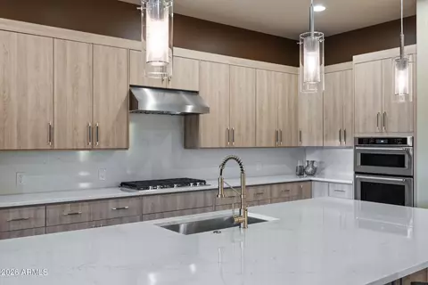355 E Maryland Ave, Phoenix, AZ 85012 photo 13