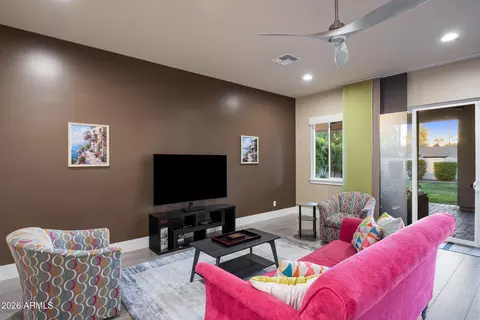 355 E Maryland Ave, Phoenix, AZ 85012 photo 17