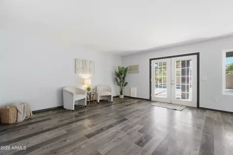 Living - 2585 E Harrison Ct, Gilbert, AZ 85295 photo 1 of 11