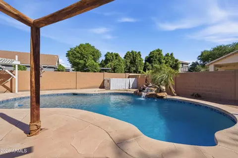 Exterior - 2585 E Harrison Ct, Gilbert, AZ 85295 photo 7 of 13