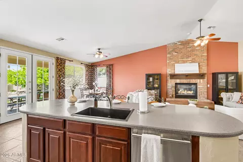 Kitchen - 1708 E Knoll St, Mesa, AZ 85203 photo 3 of 7