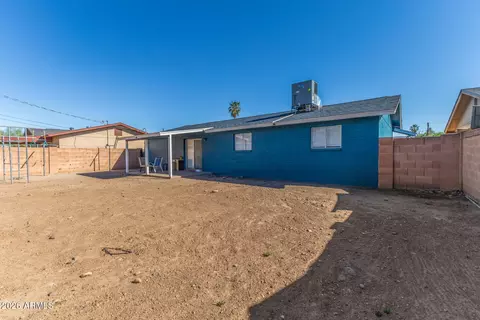 Exterior - 2344 E School Dr, Phoenix, AZ 85040 photo 2 of 3