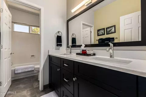 Bath - 1605 E Saltsage Dr, Phoenix, AZ 85048 photo 5 of 6
