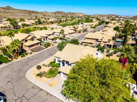 View/Area - 1605 E Saltsage Dr, Phoenix, AZ 85048 photo 9 of 12