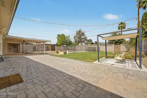 Exterior - 210 El Camino Dr, Phoenix, AZ 85020 photo 4 of 10