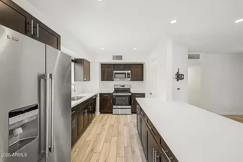 Kitchen - 210 El Camino Dr, Phoenix, AZ 85020 photo 2 of 4