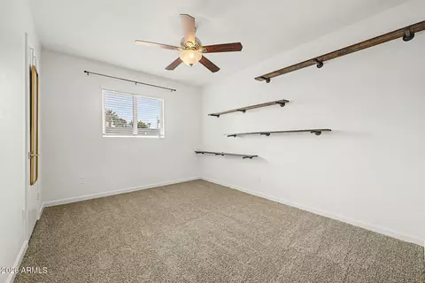 Bedroom - 210 El Camino Dr, Phoenix, AZ 85020 photo 6 of 6