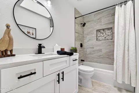 Bath - 4558 E Mcneil St, Phoenix, AZ 85044 photo 1 of 4