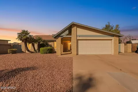 10121 W Montecito Ave, Phoenix, AZ 85037
