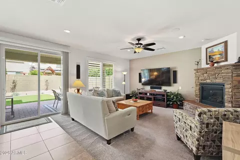 Living - 3608 E Salter Dr, Phoenix, AZ 85050 photo 2 of 5