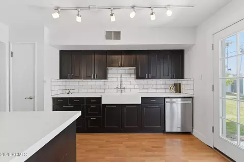 Kitchen - 4141 N 35th St, Phoenix, AZ 85018 photo 1 of 4