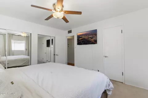 Bedroom - 4141 N 35th St, Phoenix, AZ 85018 photo 2 of 4