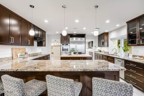 Kitchen - 2514 E Montebello Ave, Phoenix, AZ 85016 photo 1 of 5