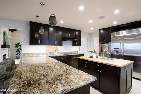 Kitchen - 2514 E Montebello Ave, Phoenix, AZ 85016 photo 3 of 5