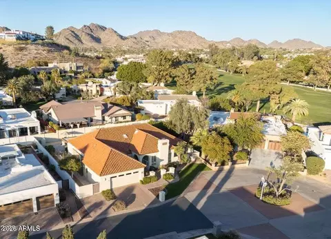 View/Area - 2514 E Montebello Ave, Phoenix, AZ 85016 photo 2 of 6