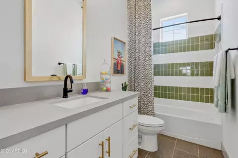 Bath - 9833 S Gold Stone Trl, Apache Junction, AZ 85120 photo 3 of 4