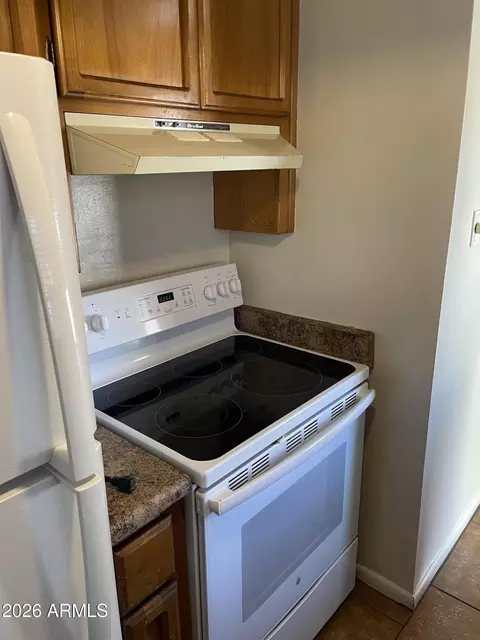 Kitchen - 385 E Coronado Rd #7, Phoenix, AZ 85004 photo 3 of 3