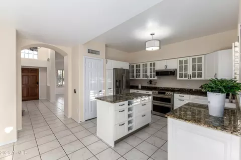 Kitchen - 15034 S 44th Pl, Phoenix, AZ 85044 photo 1 of 4