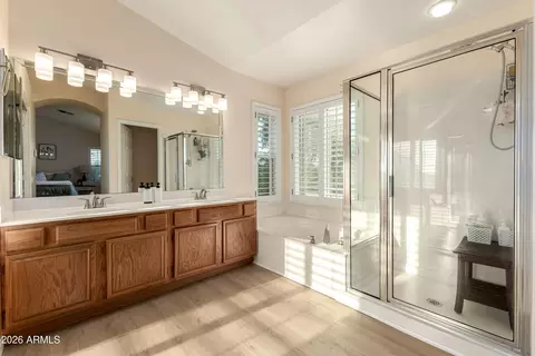 Bath - 15034 S 44th Pl, Phoenix, AZ 85044 photo 2 of 4