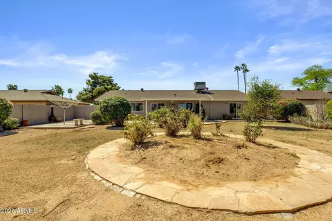 Exterior - 3916 E Bloomfield Rd, Phoenix, AZ 85032 photo 5 of 8