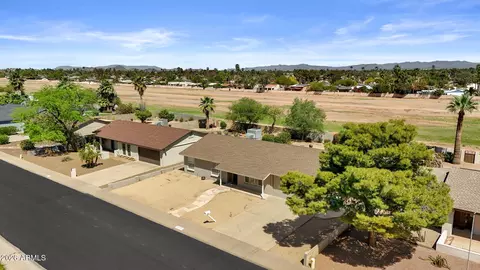 View/Area - 3916 E Bloomfield Rd, Phoenix, AZ 85032 photo 6 of 15