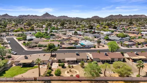 View/Area - 3916 E Bloomfield Rd, Phoenix, AZ 85032 photo 10 of 15