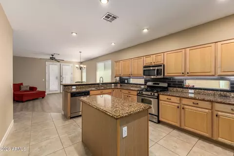 Kitchen - 3568 E Bruce Ave, Gilbert, AZ 85234 photo 3 of 4