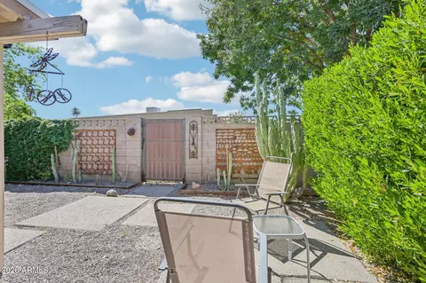 Exterior - 5538 N 10th St, Phoenix, AZ 85014 photo 9 of 13