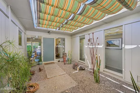 Exterior - 5538 N 10th St, Phoenix, AZ 85014 photo 3 of 13