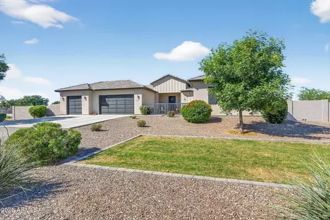1124 E Loveland Ln, San Tan Valley, AZ 85140