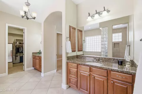 Bath - 4309 E Maplewood Ct, Gilbert, AZ 85297 photo 6 of 8