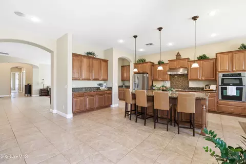 Kitchen - 4309 E Maplewood Ct, Gilbert, AZ 85297 photo 4 of 9