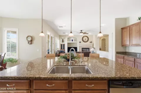 Kitchen - 4309 E Maplewood Ct, Gilbert, AZ 85297 photo 8 of 9