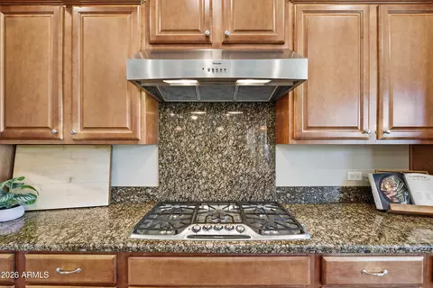 Kitchen - 4309 E Maplewood Ct, Gilbert, AZ 85297 photo 9 of 9