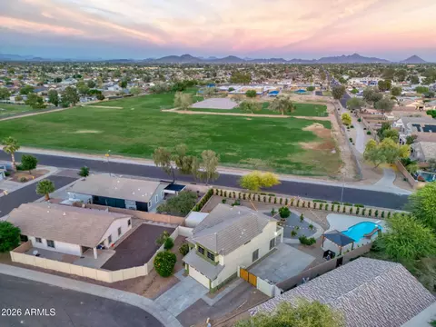 5739 W Seldon Ln, Glendale, AZ 85302