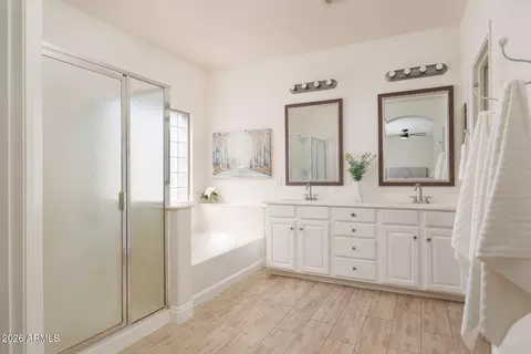 Bath - 3167 E Powell Way, Gilbert, AZ 85298 photo 1 of 2