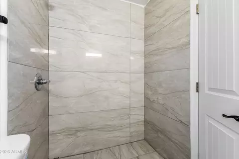 Bath - 3137 N 37th Dr, Phoenix, AZ 85019 photo 4 of 4