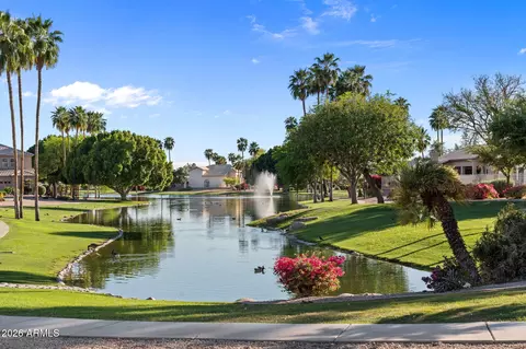 View/Area - 1960 E Dava Dr, Tempe, AZ 85283 photo 2 of 5