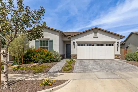 1926 W Holden Dr, Phoenix, AZ 85085