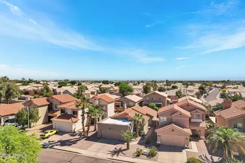 View/Area - 14427 S 43rd Pl, Phoenix, AZ 85044 photo 2 of 12