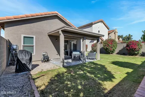 Exterior - 14427 S 43rd Pl, Phoenix, AZ 85044 photo 6 of 8